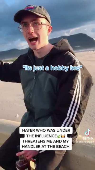 guy doesnt like furries