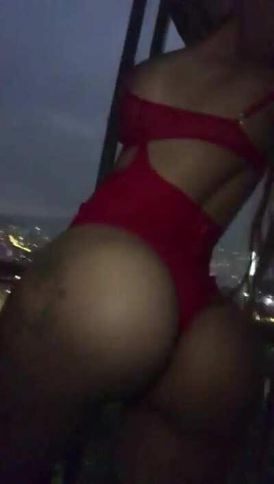 #kimzuluagareal #viernesdechimbos