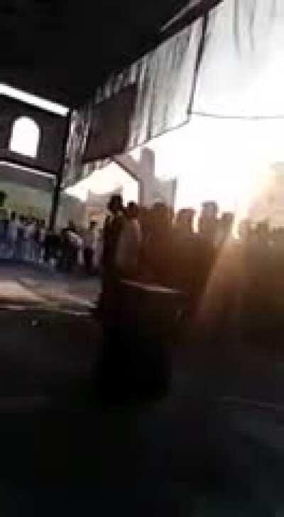 Bendita tú eres entre todas las banderas