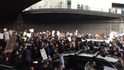 Protest March onto I-5 (05/30/20)