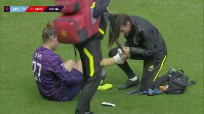 Mary Earps - Football