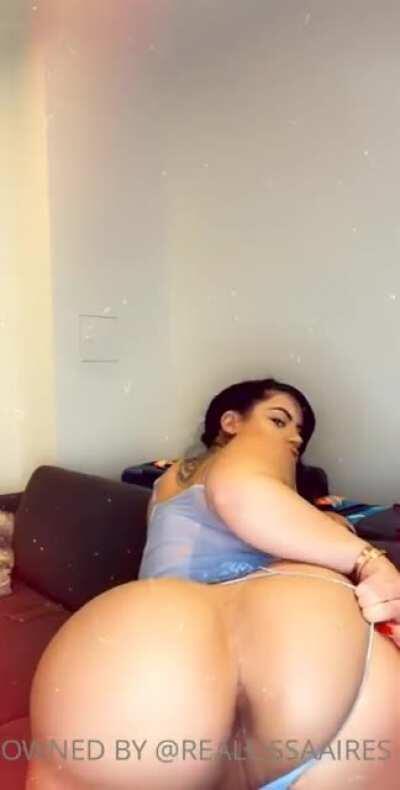 L·is·sa Ai·r·es (link in comment)