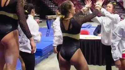 Sarah Moravansky is built different 🔥🔥🔥