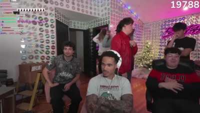 2Slimey & PlaqueBoyMax Create a Song Live on Twitch for 30K Viewers