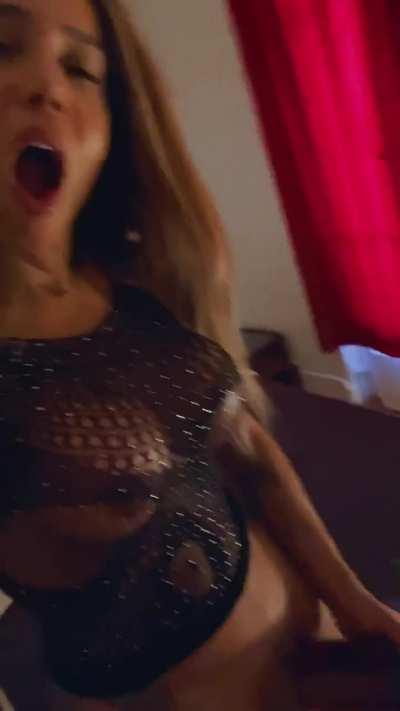 Relax and let this toy do the rest