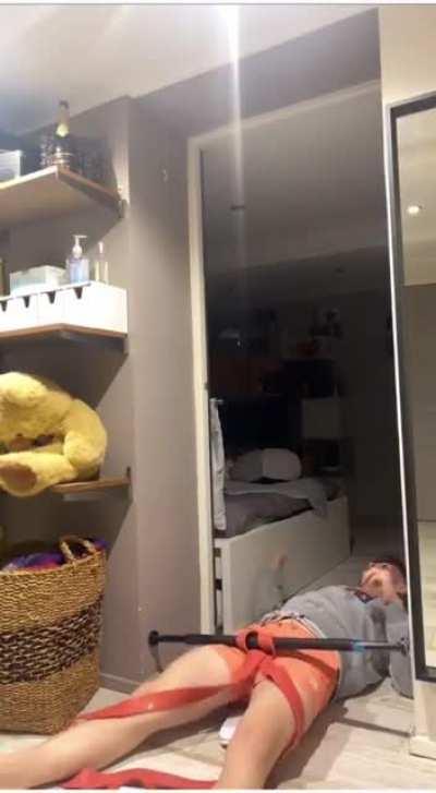 Trusting a pull-up bar