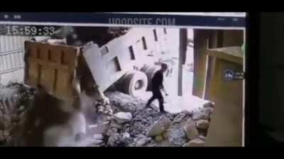 Dump Truck Operator Hit in the Head in Unfortunate Accident