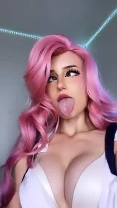 Do u like it when I get messy for u?