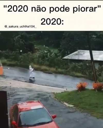 Kkkk 2020 tudo pode acontecer kk dono do vídeo é a sakura uchiha104