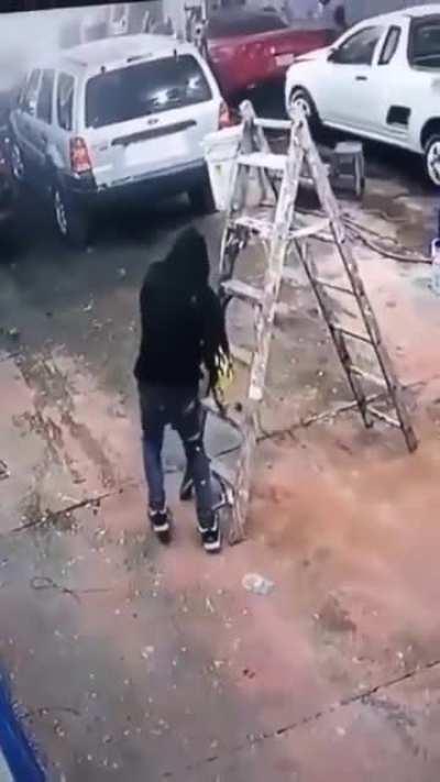 WCGW while i push a ladder?