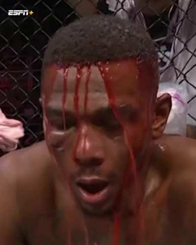 UFC fighter Jamahal Hill's hair gets rinsed out