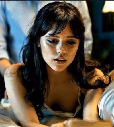 Imagine Jenna Ortega in doggy