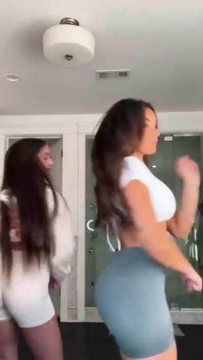 Gabi and Olivia Richards