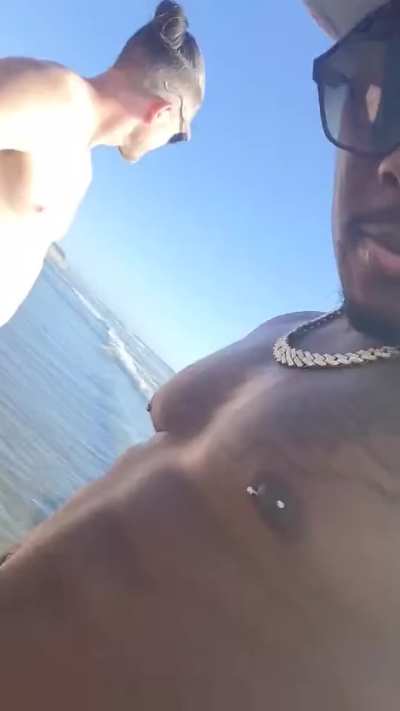 Just normal white girl behaviour at a nude beach... This could easily be my cock-addicted girl, just teasing him in front of my eyes... 😬