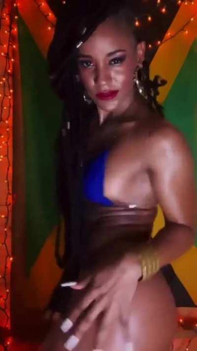 Chriss (@chriss_choreo)