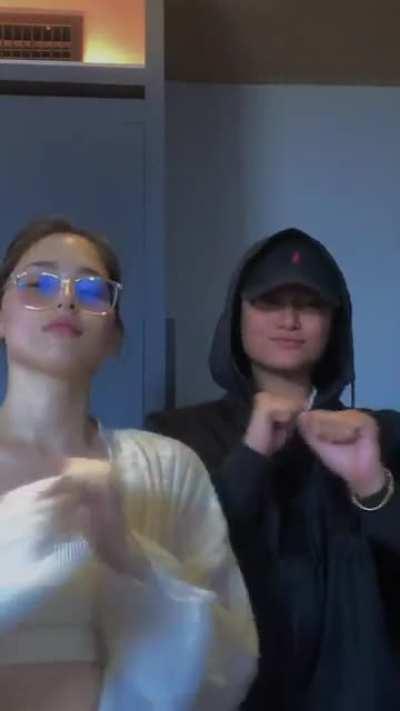 Kylie Padilla & Klea Pineda