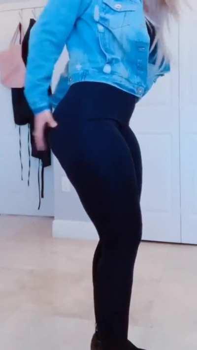 Look at that jiggle😳