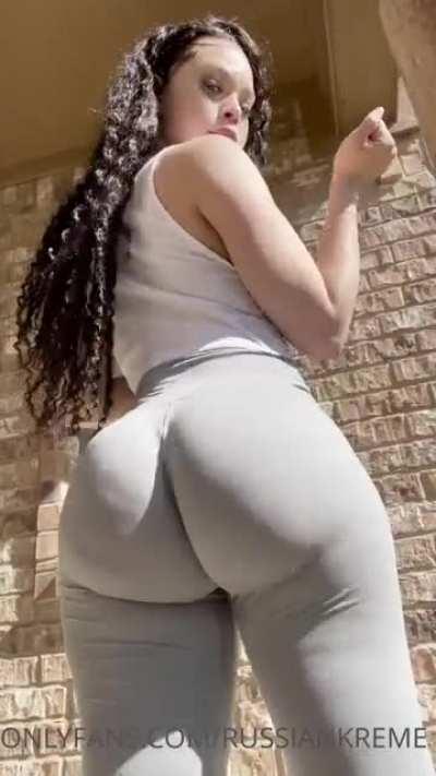 PhatAssBooty!!👌