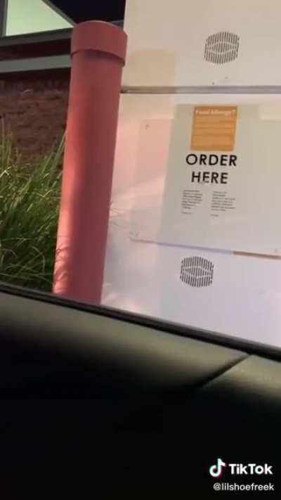 These poor mcdonald's workes...
