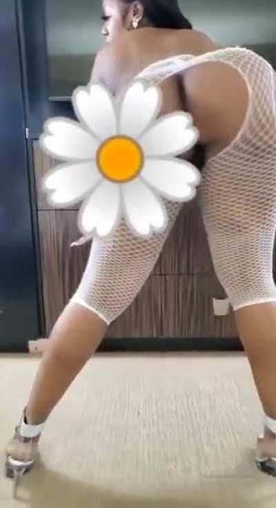 I would fuck the shit outta her