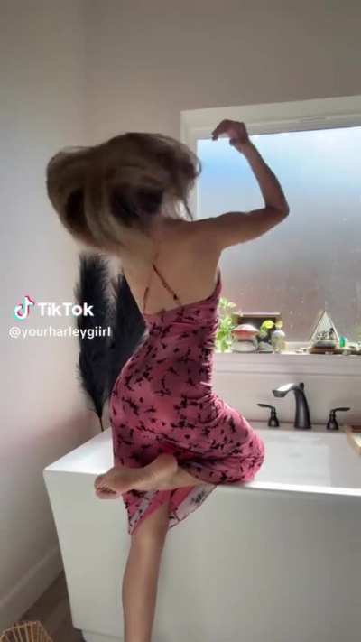 yourharleygiirl - Omg, perfect sole, gorgeous girl!