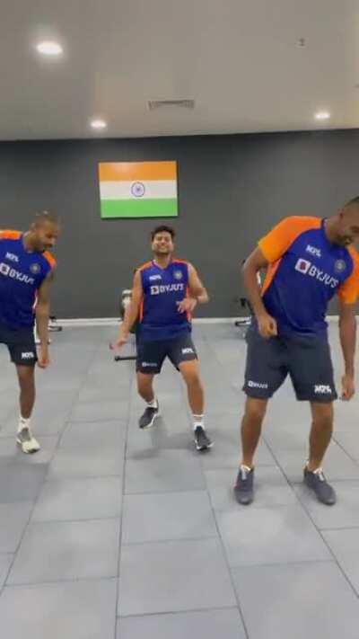 Vaathi incoming (via Ashwin's Insta reels)