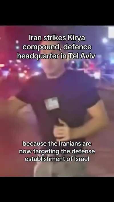 Thoughtful Israeli citizen helps tourists get the best camera angles