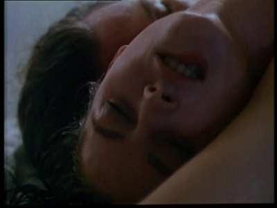 Cynthia Van Damme in Emmanuelle 7