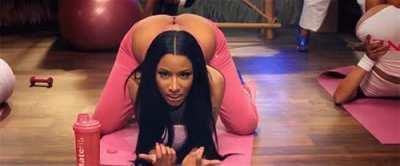 Nicki Minaj Asscrack