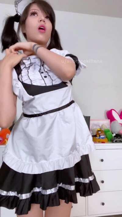 This dress really flattens my boobs