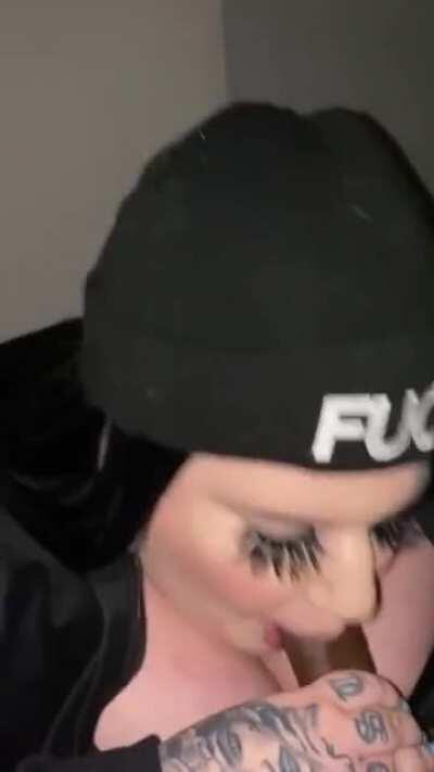 She's posting on pornhub again