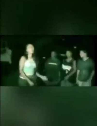 Las pibas los pibes las pibas los pibes