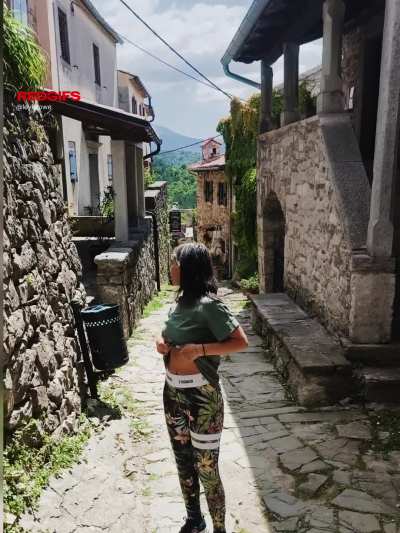 [gif] Trying to be sneaky but got caught anyway, they laughed