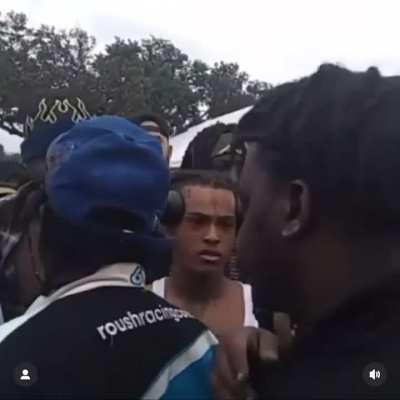 LMAO Look at how these 2 mfs dapped each other up when they met a RL ‘18 vros were pissed 😅