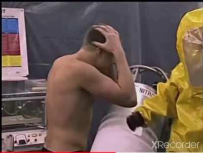 Guy sets his buddy up to walk into a 