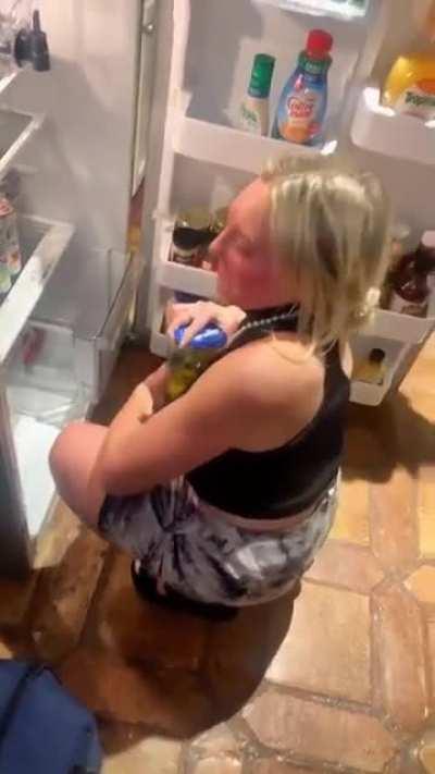 HMC Im gonna take a quick shower