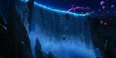 {Video edit} He hit the ground too hard 😟 (he's so cute) 