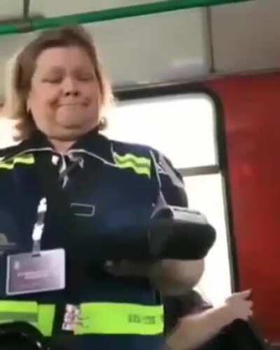 couldn't make out if it was AMEX or Visa gold