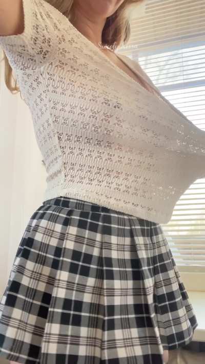 The attraction of lace 😊