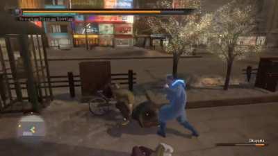 Saejima sends a bike to space (Kiryu will remember that)