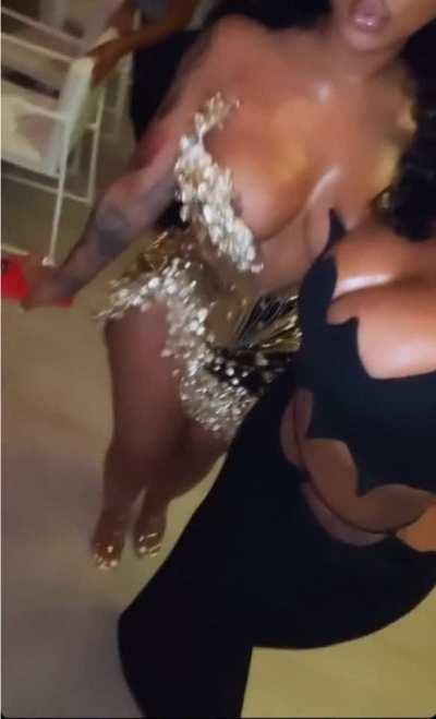 Sh3 n0t $hy at all😍