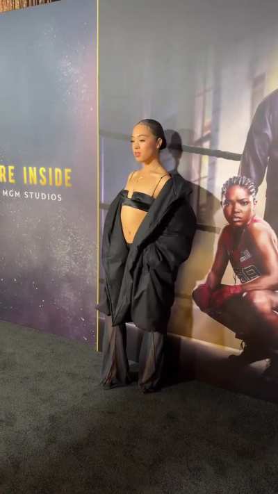 Lil' clip of Joyce at '