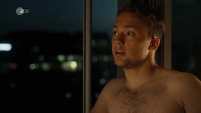 Cosima Henman & man - Extraklasse 2+ (DE2021) - Beer & smoke