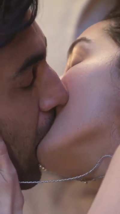 Shraddha Kapoor kissing