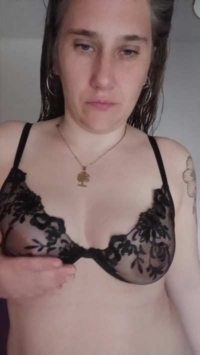 Should I take off my bra and let you touch my tits? 
