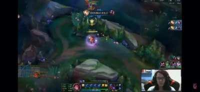 The average lux support after stealing 2 kills in lane.