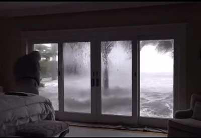 Imagine waking up seeing the ocean at your bedroom window