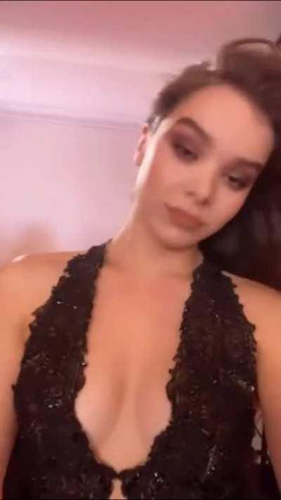 Hailee Steinfeld