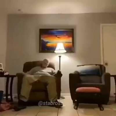 Seria essa o sugar daddy do orochi?