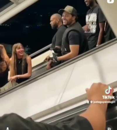 A vid of Abel & his team at the Halloween Horror Nights in Hollywood 🩸⚔️